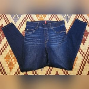 Spanx Ankle Skinny Jeans. Sz Med. EUC